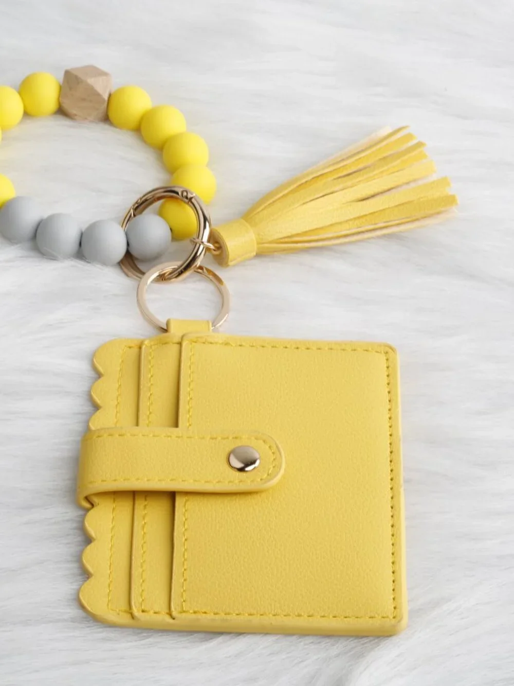 Assorted colored wallets with Beaded Silicon Wristlet Keychains B24